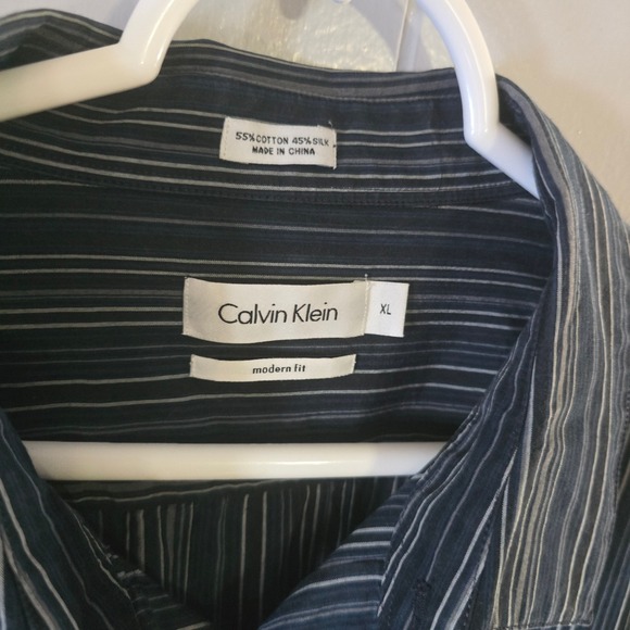 Calvin Klein Mens XL Modern Fit Button Up Shirt Silk Cotton Blend Blue Striped - Picture 3 of 7